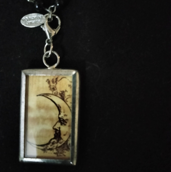 Quija board / Moon Pendant from Victorian Trading Company - Picture 3 of 4